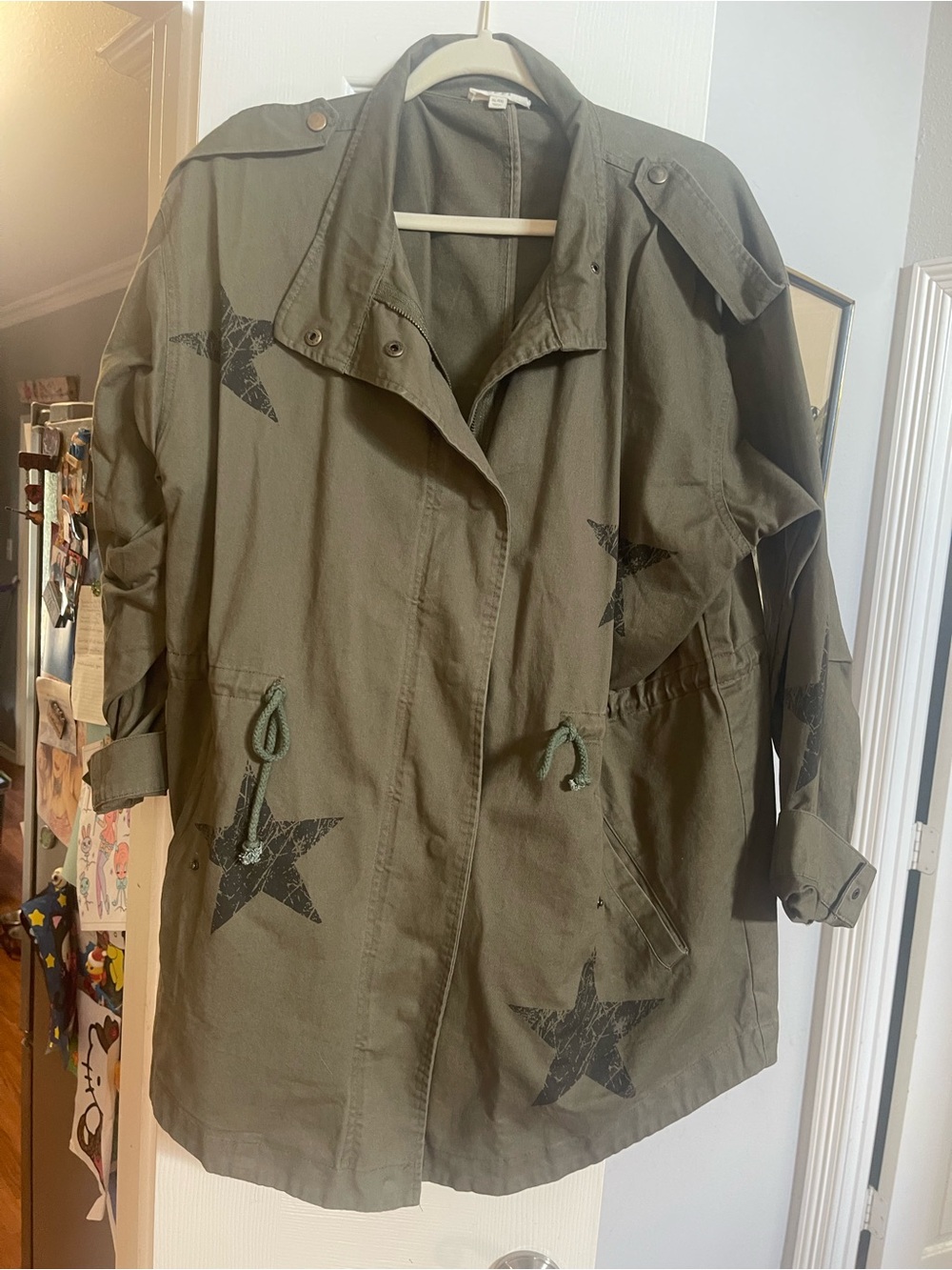 Olive Green Star-Print Utility Jacket with Drawstring Waist